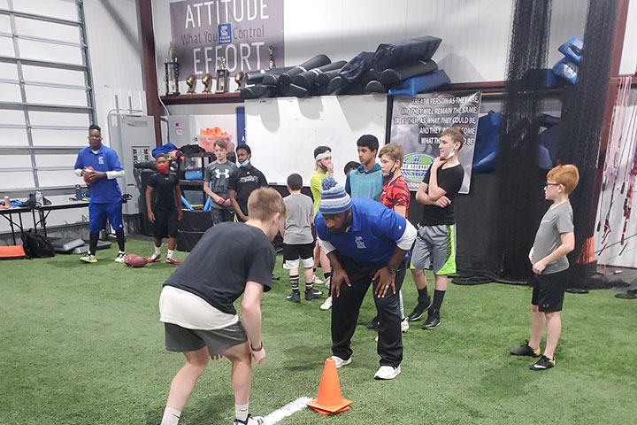 Defensive Back Football Training by Kansas City Athlete Training for both youth and high school athletes with group classes and private training along with camps and speed and agility classes for all sports and athletics in Kansas City Missouri
